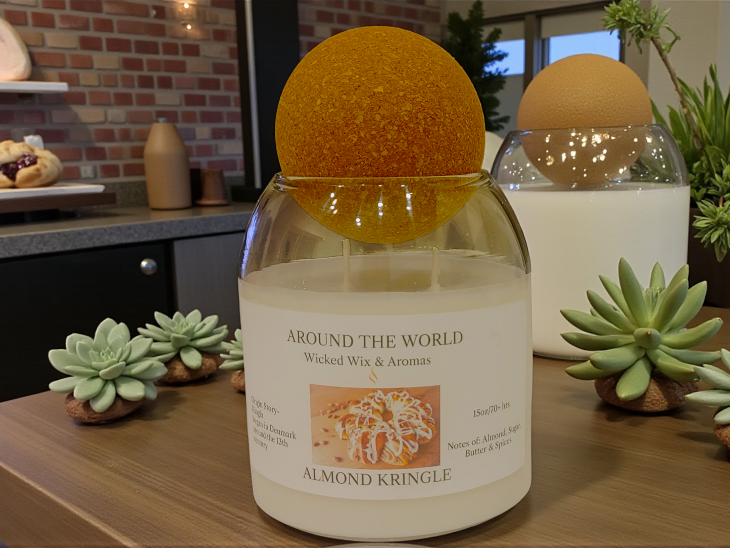Around The World Almond Kringle 2 Wick Candle 15 Oz